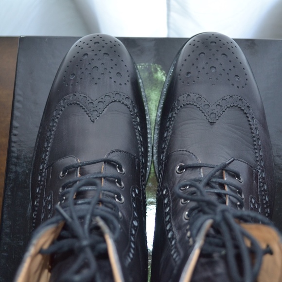 Magnanni Fairfax Grey Men’s Wingtip Boot in Black main image 8
